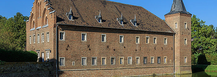 Heizungsbauer Installateur Erftstadt: Schloss Wasser