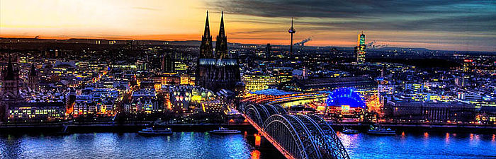 Heizungsbauer Installateur Köln Hohenzollernbrücke Skyline