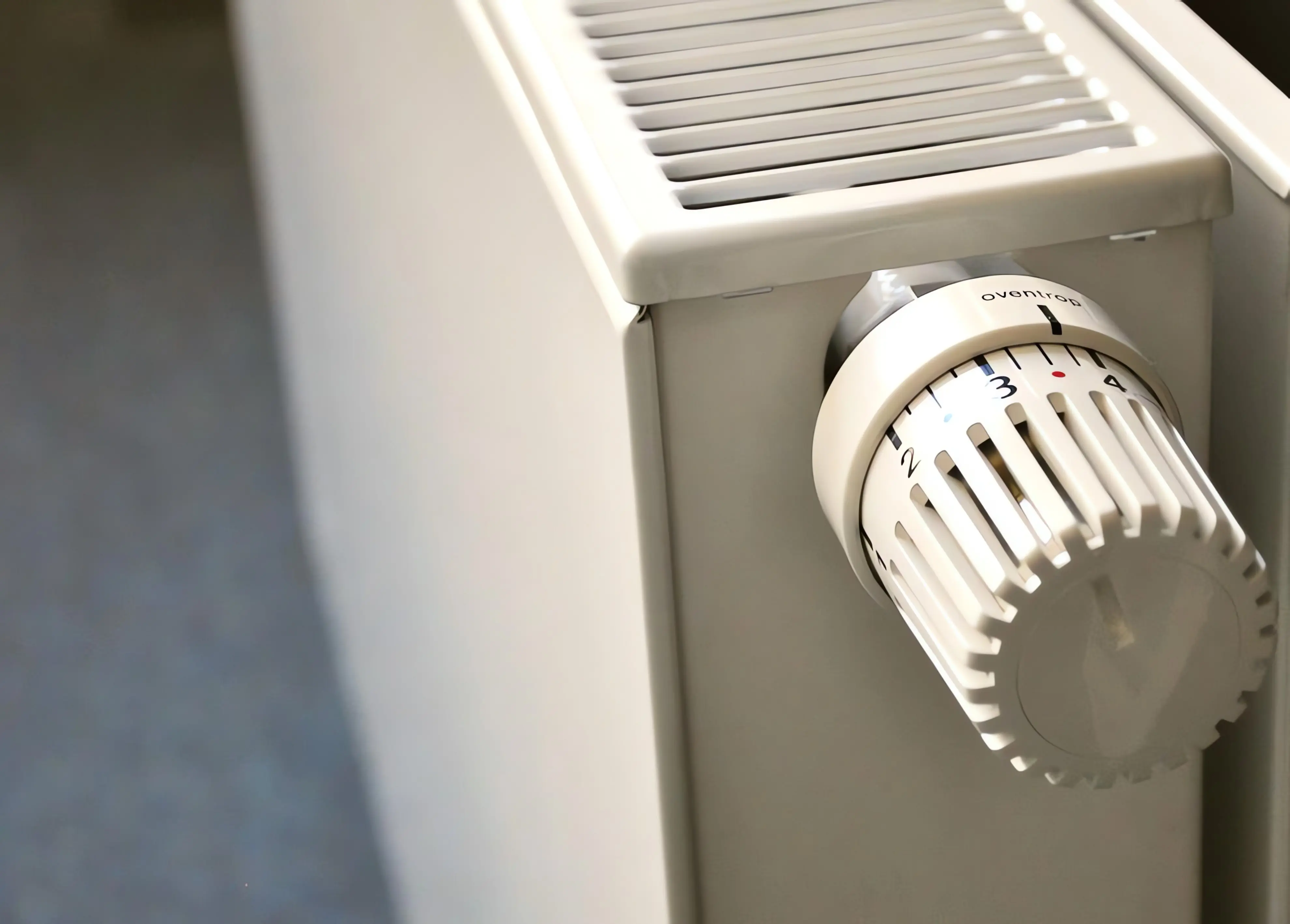 Was tun, wenn Wasser aus dem Heizkörper tropft?