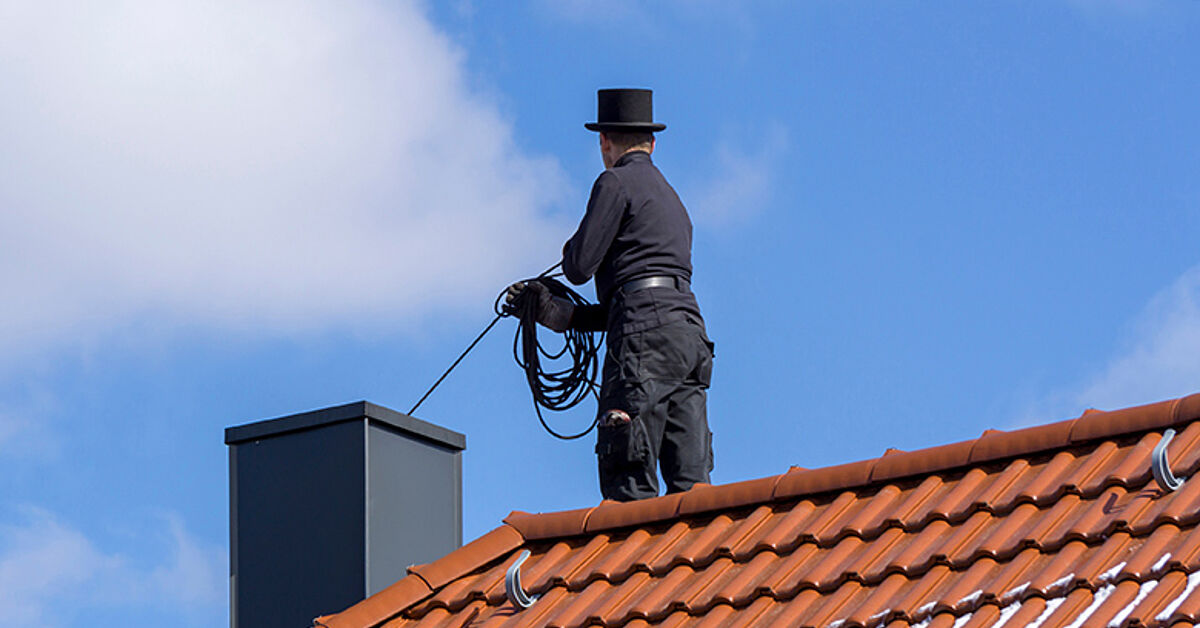 Feuerstättenschau vor Heizungsausbau HaustechnikDialog