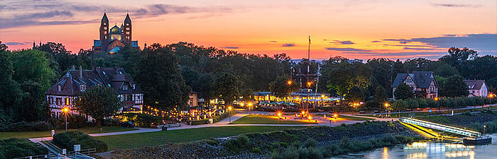 Heizungsbauer Speyer Rheinufer Dom Biergarten