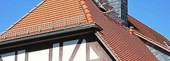 Wärmepumpe Altbau: Dach von Haus