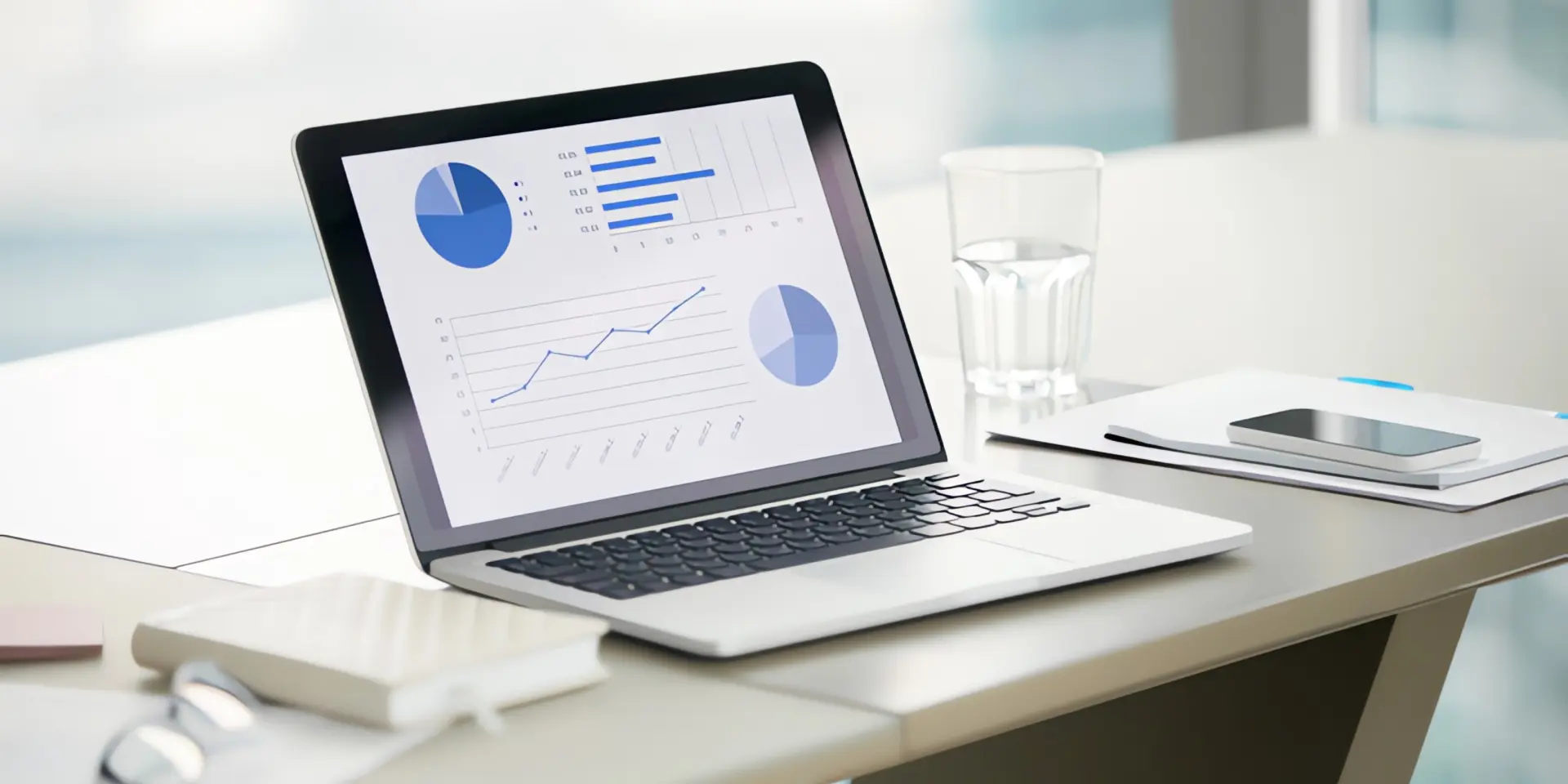 Heizung 2019: Laptop mit Grafik