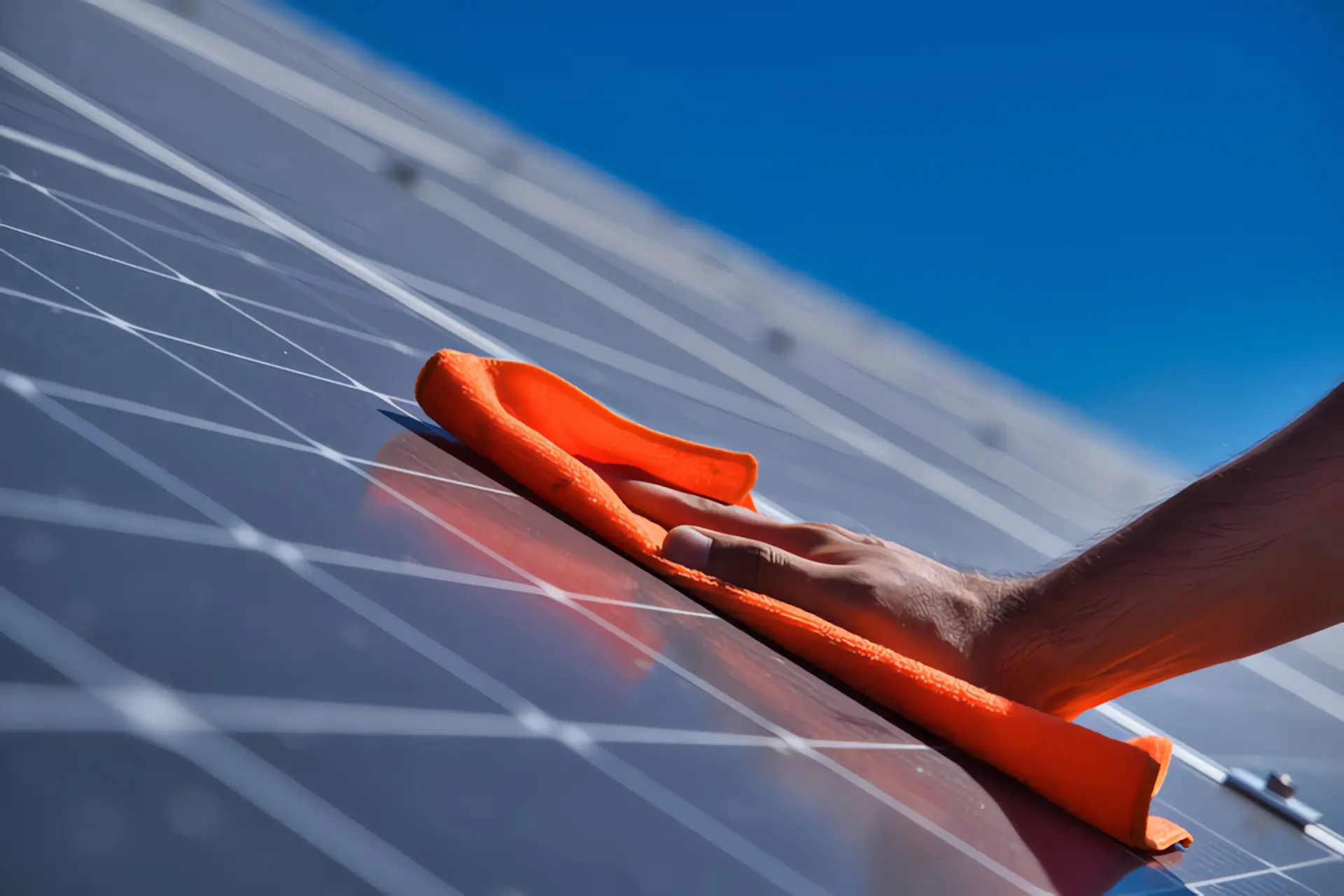 Photovoltaik reinigen Preis: Reinigung Solarmodule