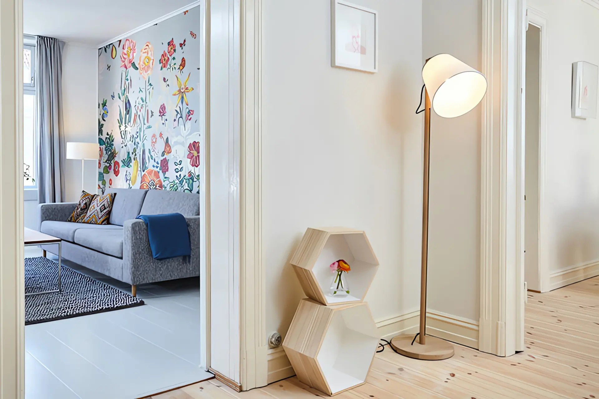 Raumklima verbessern: Blick von Flur in Kinderzimmer