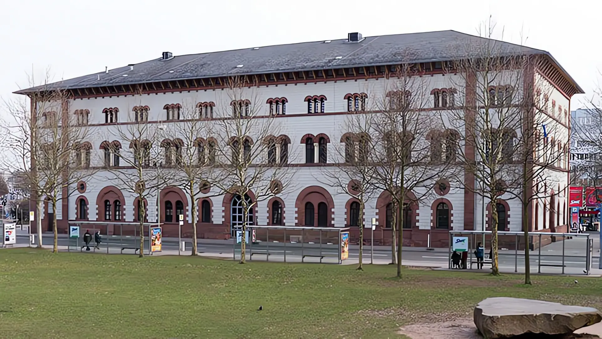 Heizungsbauer Kaiserslautern Fruchthalle