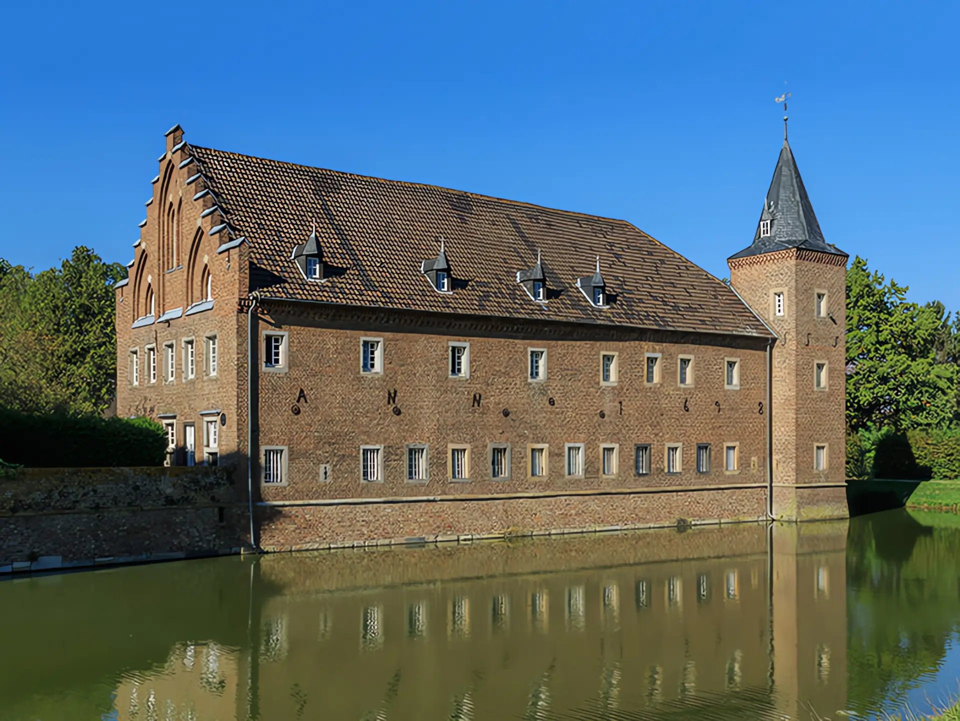 Heizungsbauer Installateur Erftstadt Schloss